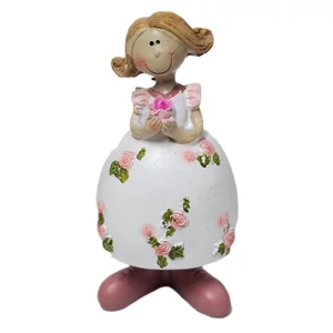 Rózsa ruhás lány 