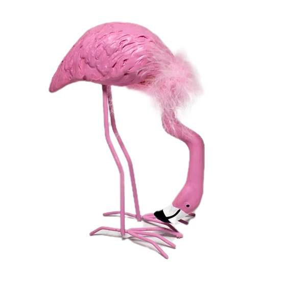 Flamingó tollal